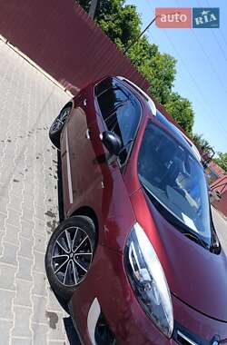 Мінівен Renault Scenic 2013 в 