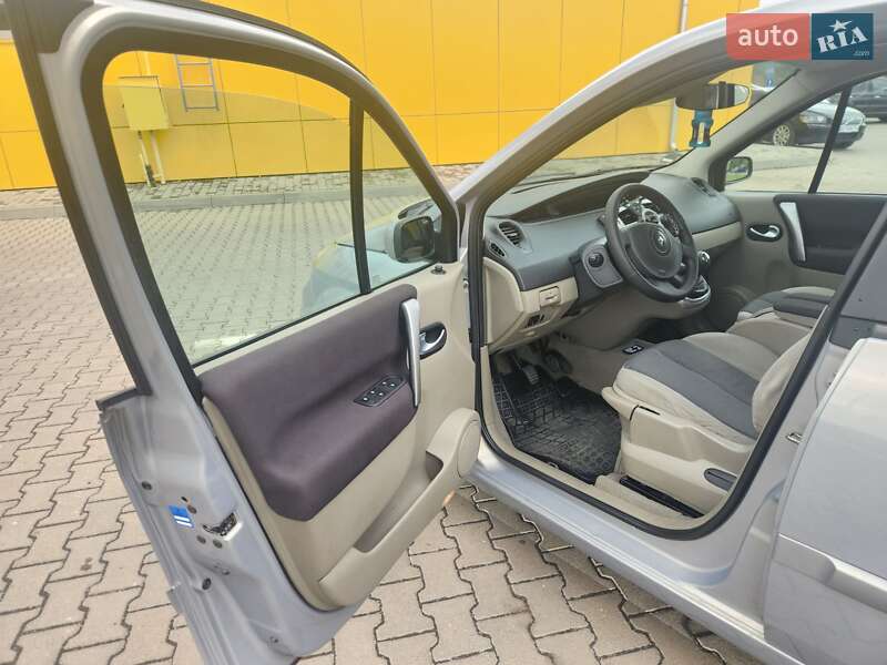 Минивэн Renault Scenic 2005 в Полтаве