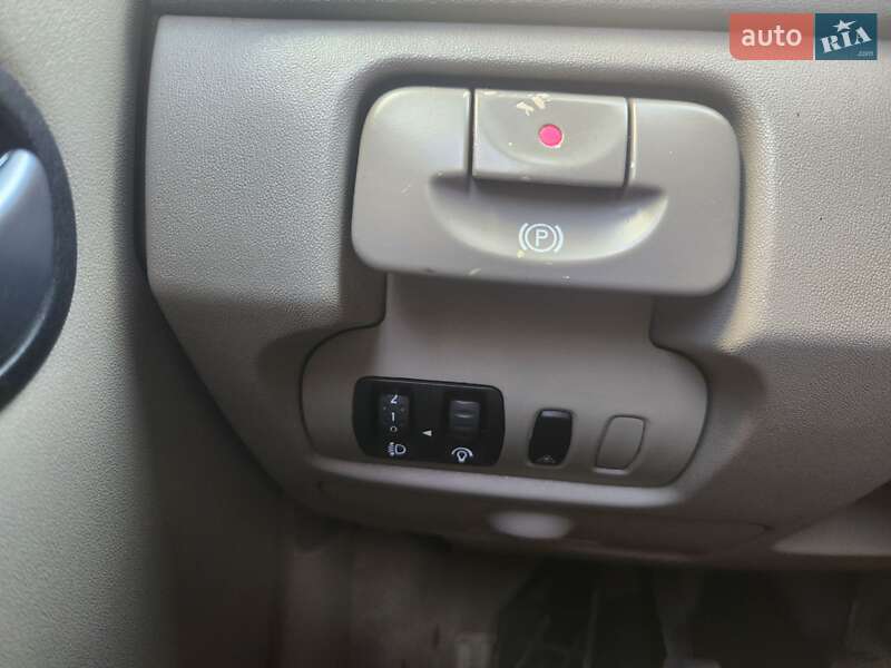 Минивэн Renault Scenic 2005 в Полтаве
