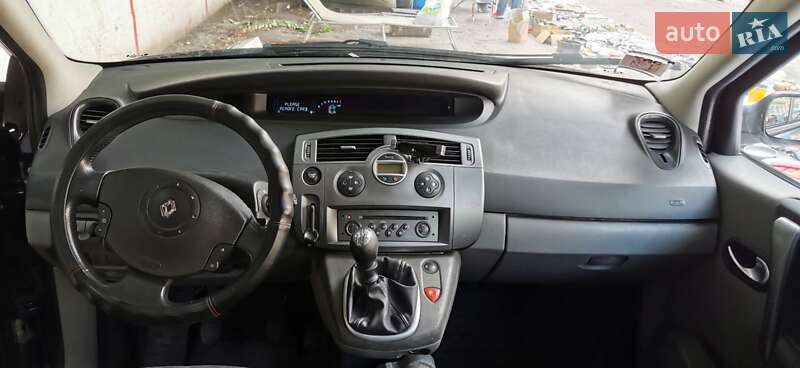 Минивэн Renault Scenic 2005 в Киеве