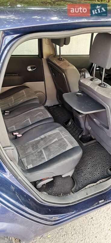 Минивэн Renault Scenic 2005 в Киеве