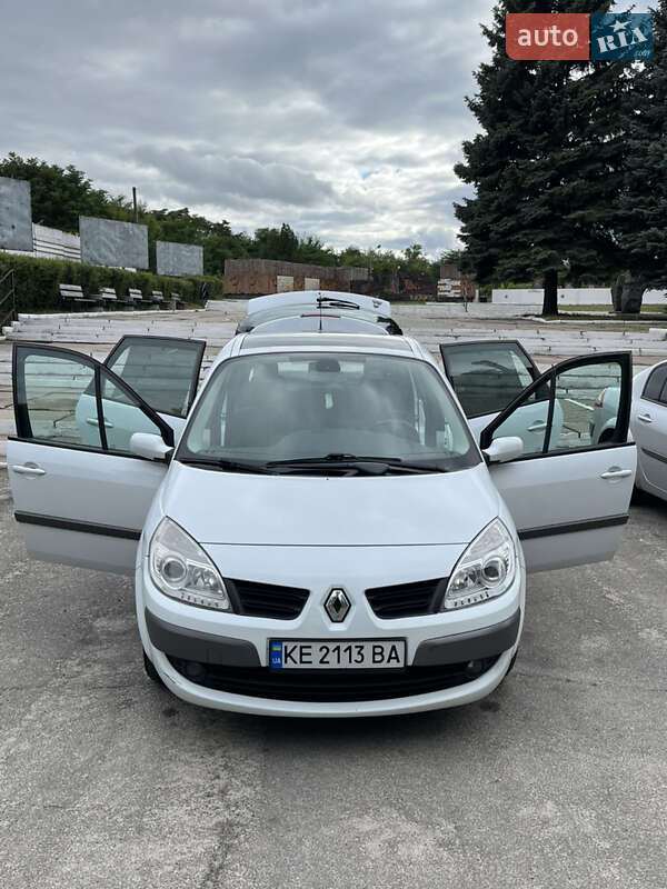 Минивэн Renault Scenic 2008 в Каменском