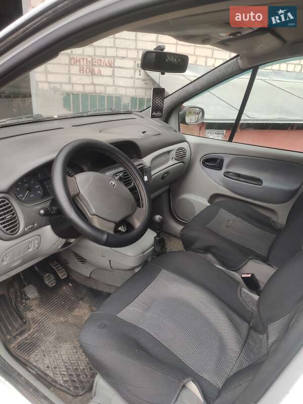 Мінівен Renault Scenic 2002 в Черкасах