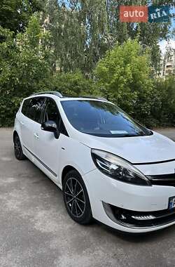 Минивэн Renault Scenic 2013 в 
