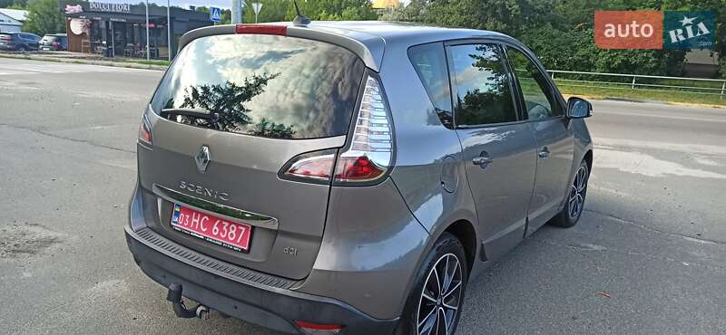 Минивэн Renault Scenic 2013 в Киеве