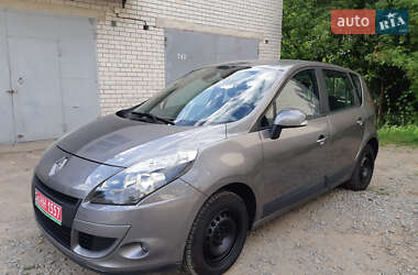 Мінівен Renault Scenic 2010 в Житомирі