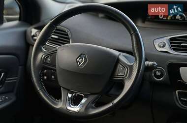 Минивэн Renault Scenic 2014 в 