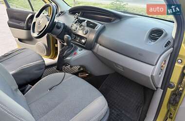 Минивэн Renault Scenic 2006 в 