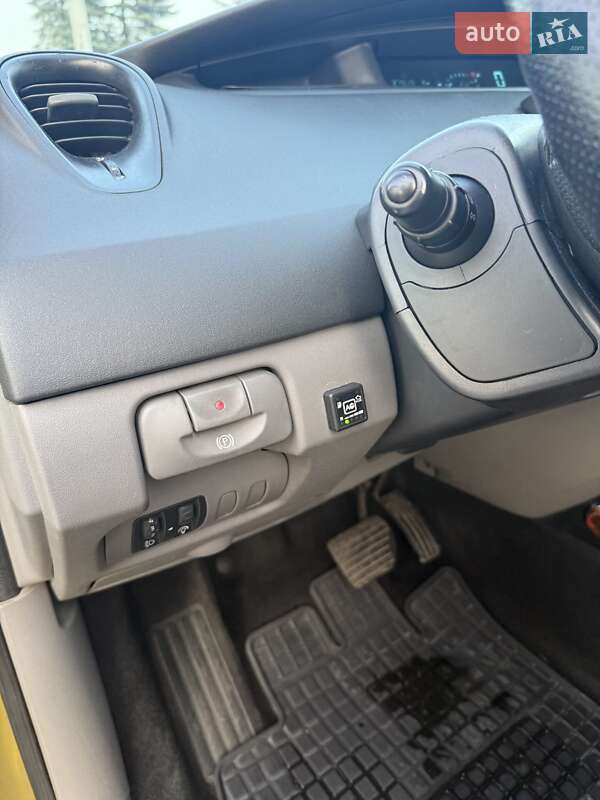 Минивэн Renault Scenic 2006 в Львове