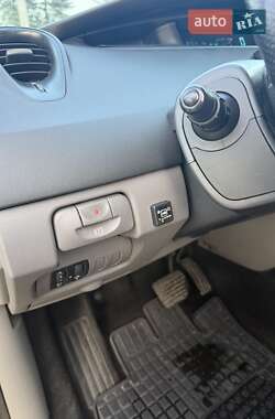Минивэн Renault Scenic 2006 в 
