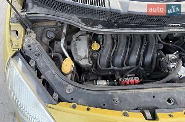 Минивэн Renault Scenic 2006 в 