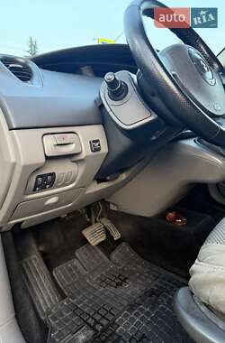 Минивэн Renault Scenic 2006 в 