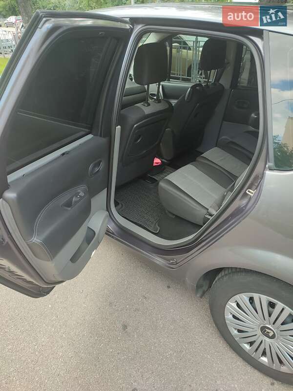 Минивэн Renault Scenic 2005 в Киеве