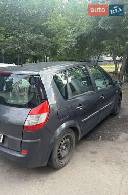 Минивэн Renault Scenic 2005 в 