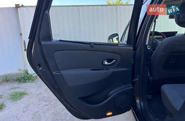 Минивэн Renault Scenic 2009 в 