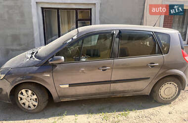 Минивэн Renault Scenic 2004 в 