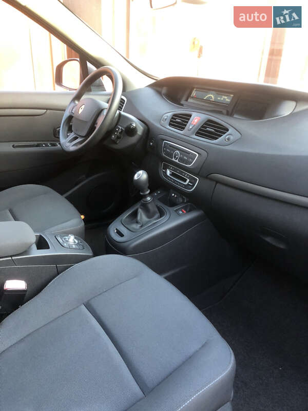 Минивэн Renault Scenic 2010 в Луцке