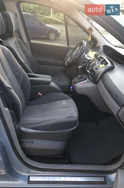 Минивэн Renault Scenic 2004 в 