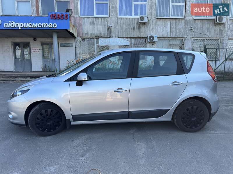 Минивэн Renault Scenic 2010 в Сумах