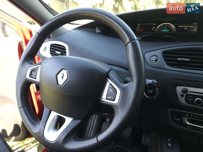 Минивэн Renault Scenic 2012 в Павлограде