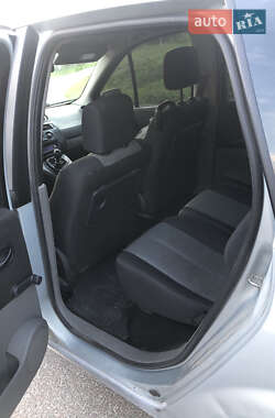 Минивэн Renault Scenic 2004 в 