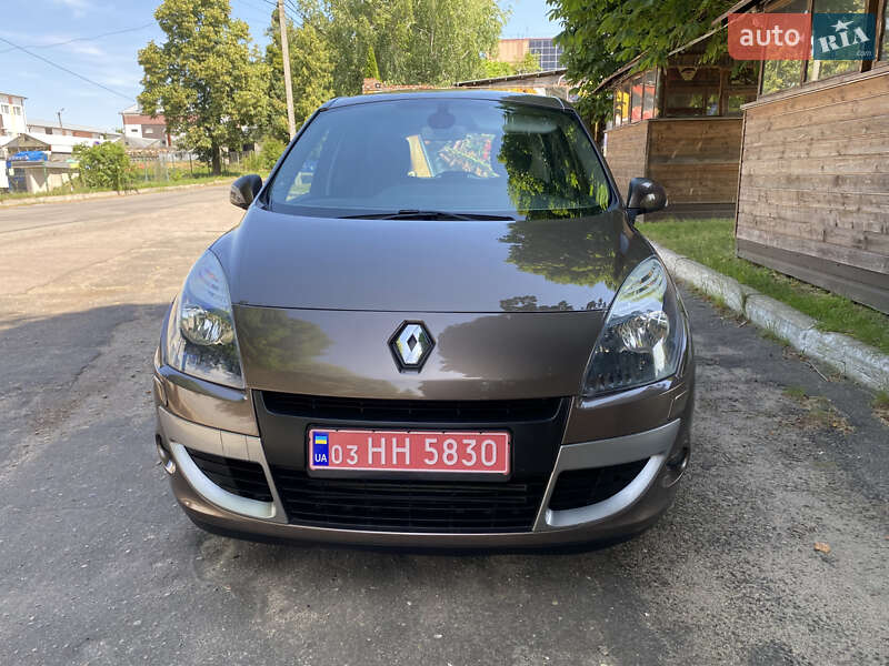 Renault Scenic 2011