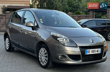 Мінівен Renault Scenic 2010 в Луцьку