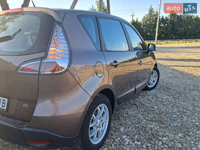 Мінівен Renault Scenic 2012 в Дрогобичі