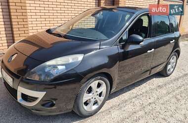 Минивэн Renault Scenic 2009 в Киеве