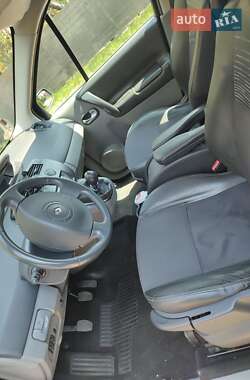 Минивэн Renault Scenic 2005 в 