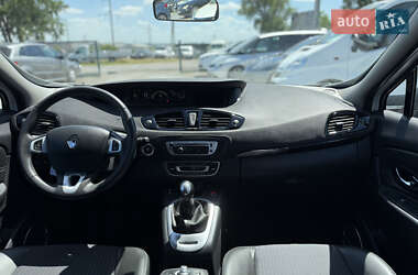 Мінівен Renault Scenic 2012 в 