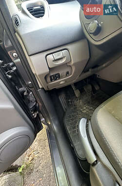 Минивэн Renault Scenic 2009 в 