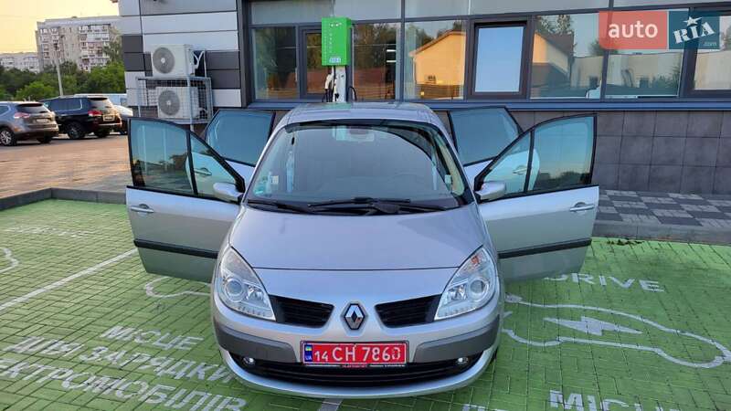 Минивэн Renault Scenic 2006 в Черкассах