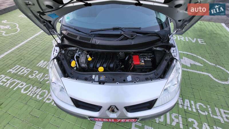 Минивэн Renault Scenic 2006 в Черкассах