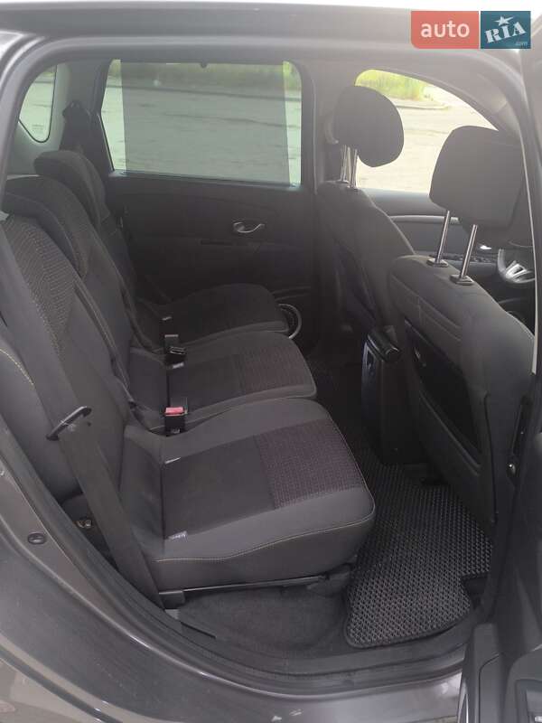 Минивэн Renault Scenic 2009 в Остроге
