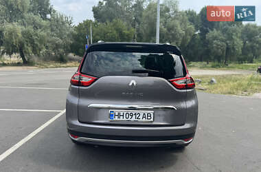 Минивэн Renault Scenic 2019 в 