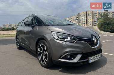 Минивэн Renault Scenic 2019 в 