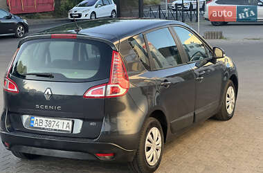 Минивэн Renault Scenic 2010 в 