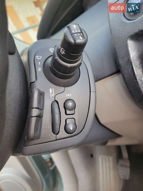 Минивэн Renault Scenic 2005 в Збараже