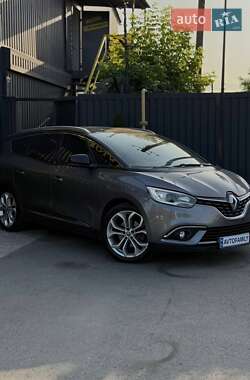 Минивэн Renault Scenic 2017 в 