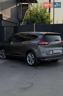 Минивэн Renault Scenic 2017 в 