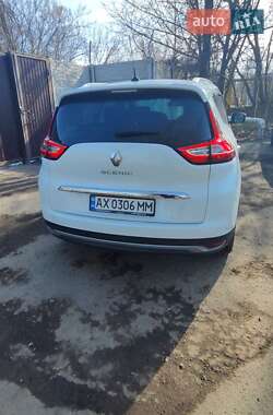 Минивэн Renault Scenic 2017 в 
