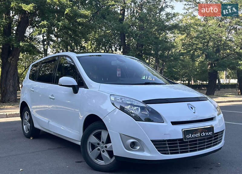 Минивэн Renault Scenic 2011 в Николаеве