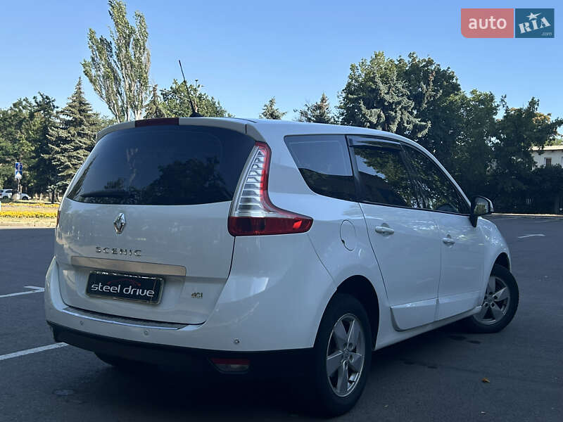 Минивэн Renault Scenic 2011 в Николаеве