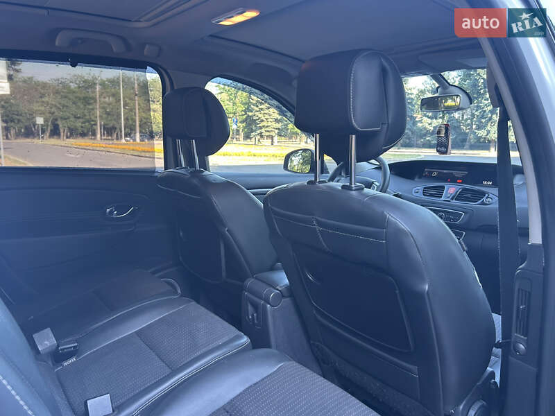 Минивэн Renault Scenic 2011 в Николаеве
