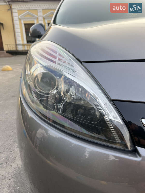 Минивэн Renault Scenic 2014 в Краснограде