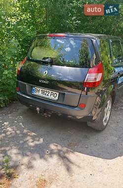 Минивэн Renault Scenic 2004 в 