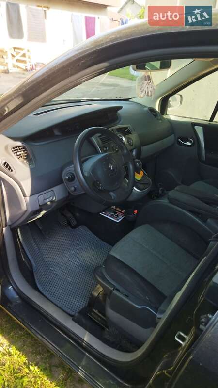 Минивэн Renault Scenic 2004 в Ровно