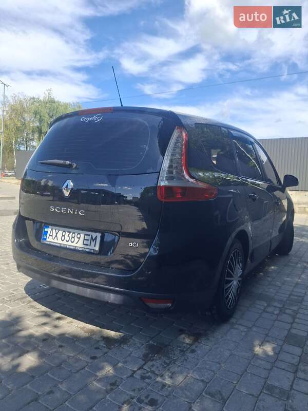 Минивэн Renault Scenic 2012 в Львове
