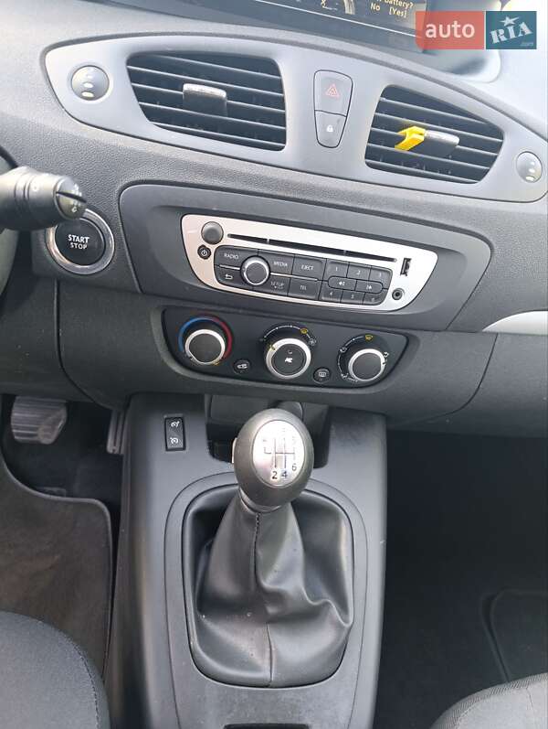 Минивэн Renault Scenic 2013 в Львове
